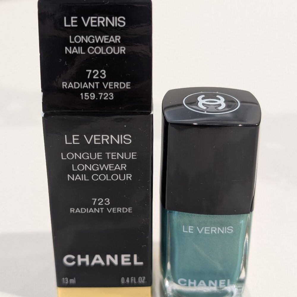 Chanel Le Vernis - Radiant Verde